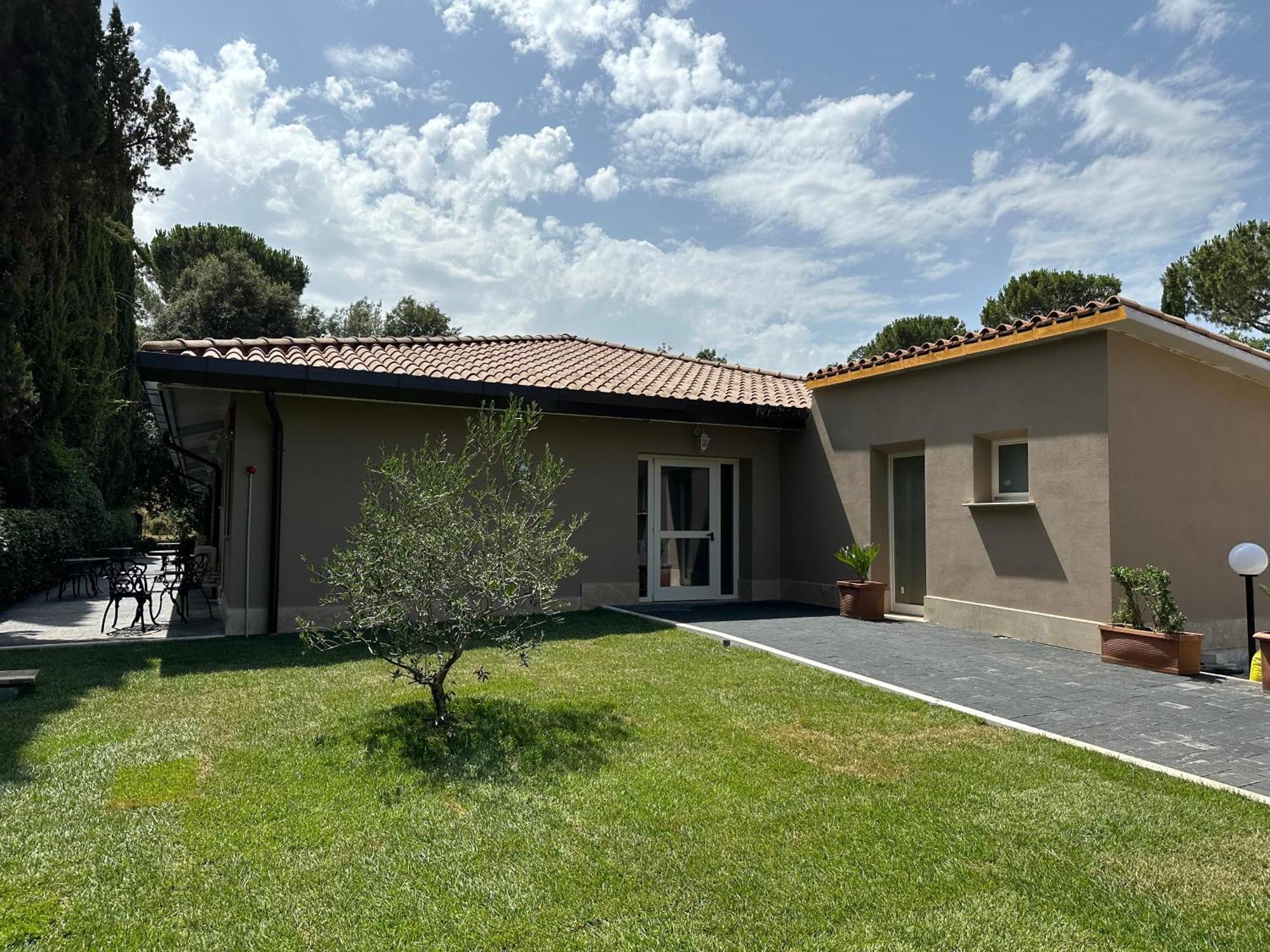 La Tenuta Di Rocca Bruna Country Affittacamere 3*